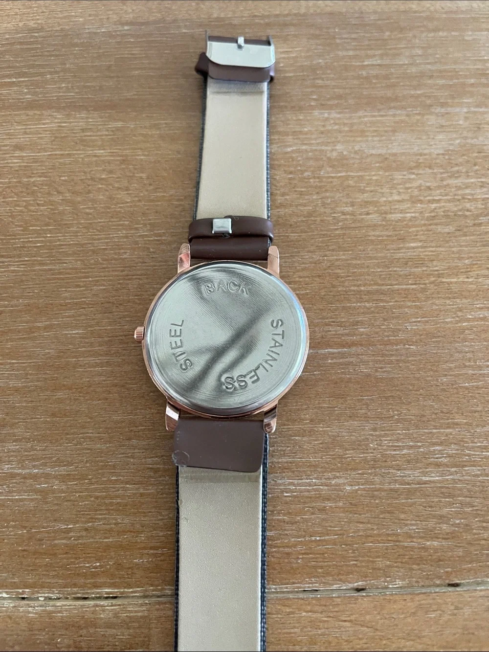 Wecin Brown Silicone Strap Womens Casual Watch with Rose-Gold Case